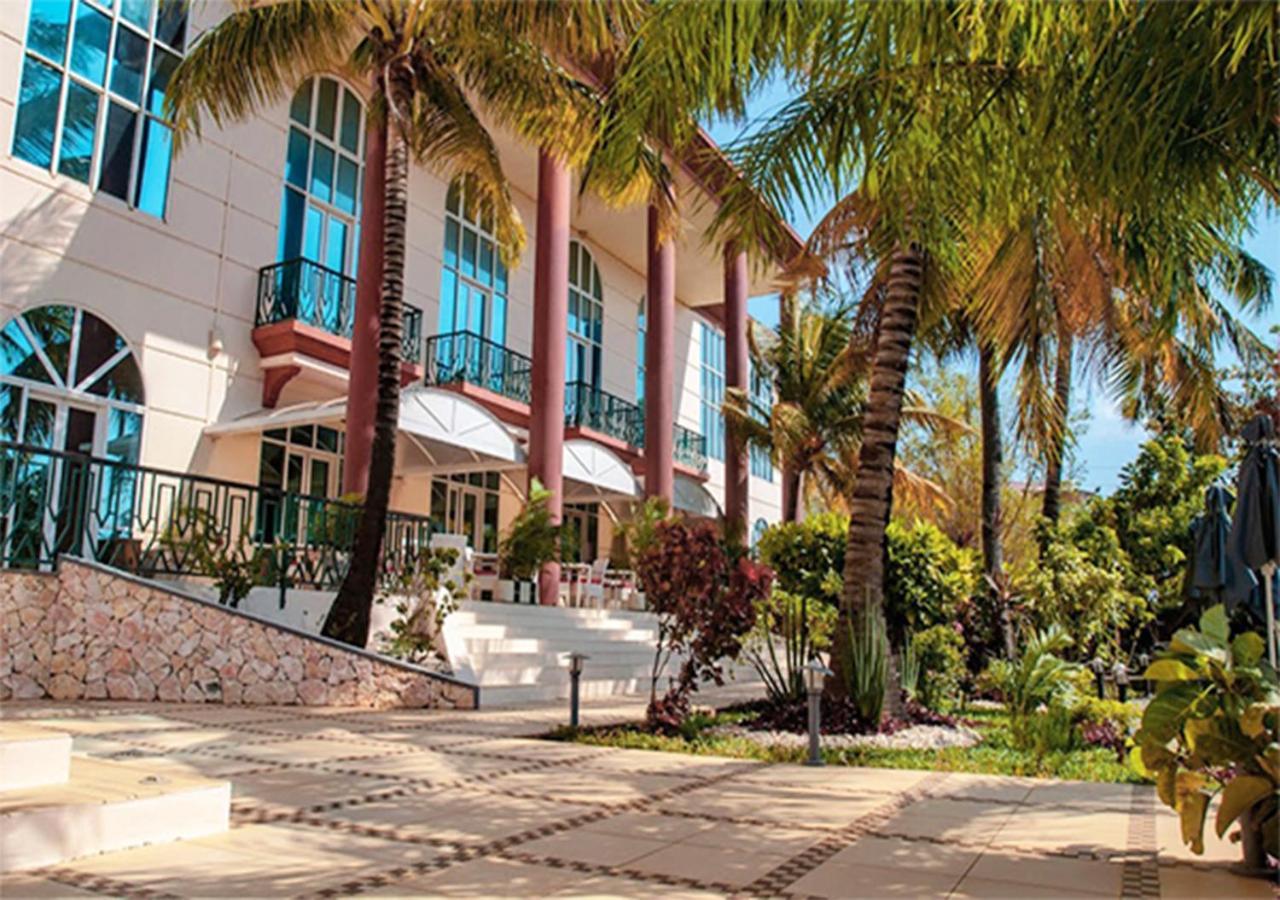 Le Grand Hotel Diego Antsiranana Eksteriør bilde